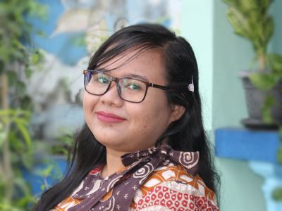 Veronica Pipin Mauli, S.Pd.